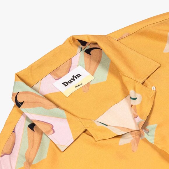 Duvin Beach Day Button Up Shirt ASO John B in Outer Banks - Picture 4 of 12